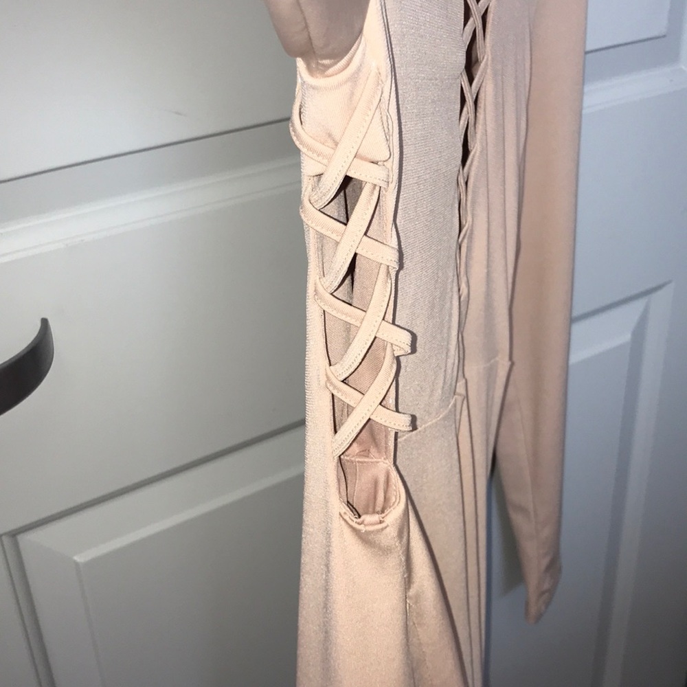 Dress - Picture 3 of 5